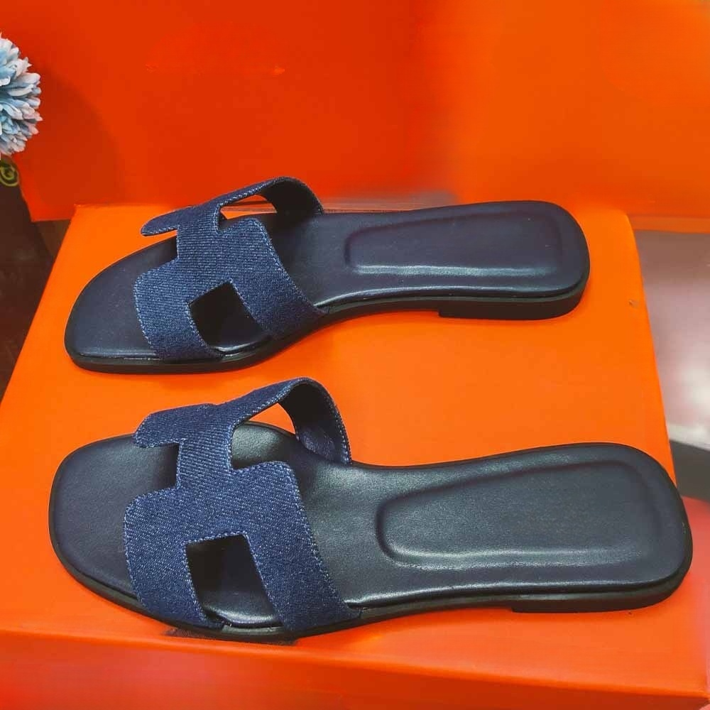 Women's new casual flat sandals slippers have a shoe box