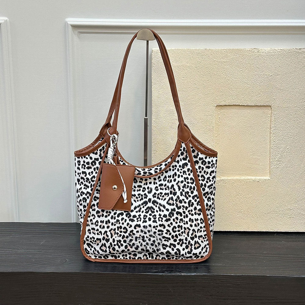 2026 women's new underarm bag shoulder bag portable Leopard print bag