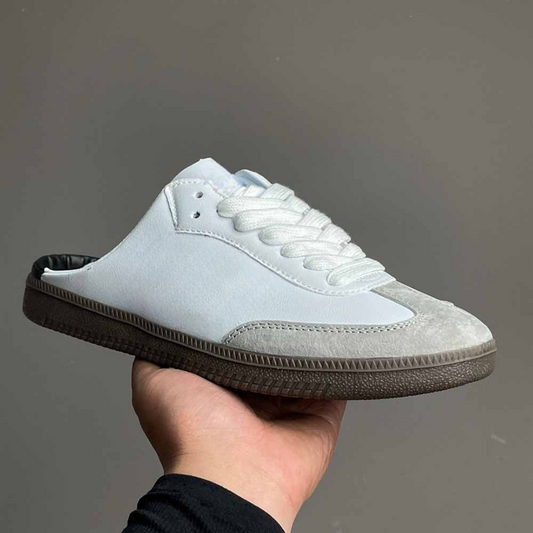 Women's 2026 new football style Joker low-cut half-loafers have a shoe box.