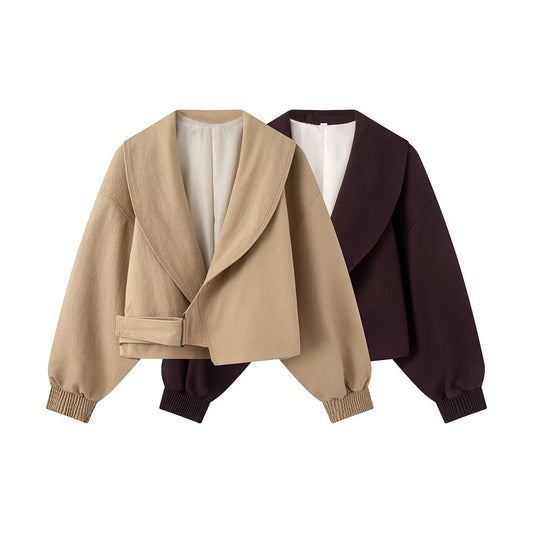 Women's long sleeved lapel short Coat