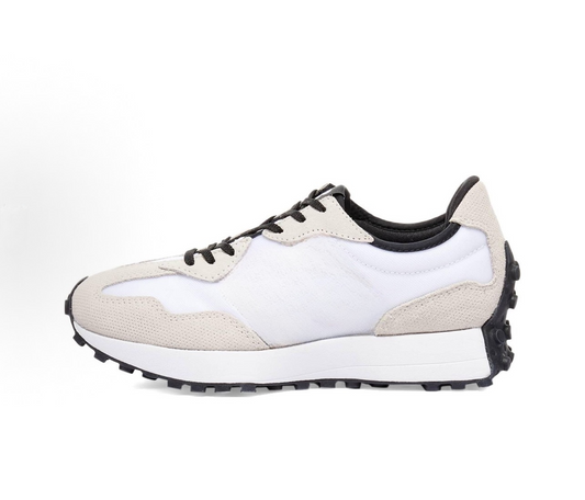 Women's new lightweight platform sports retro casual shoes have a shoe box