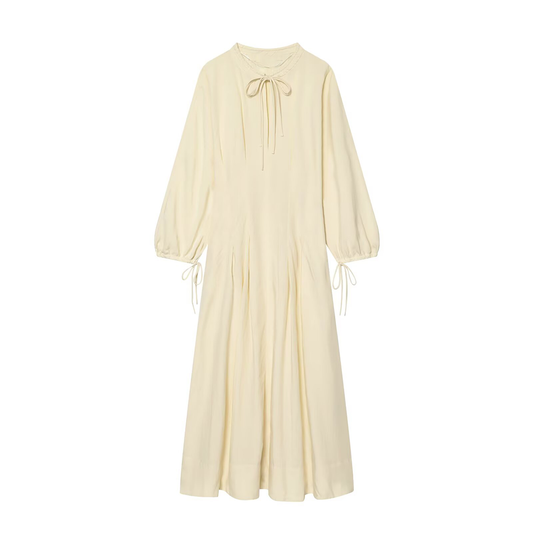 Women's long sleeved round neck pleated dress