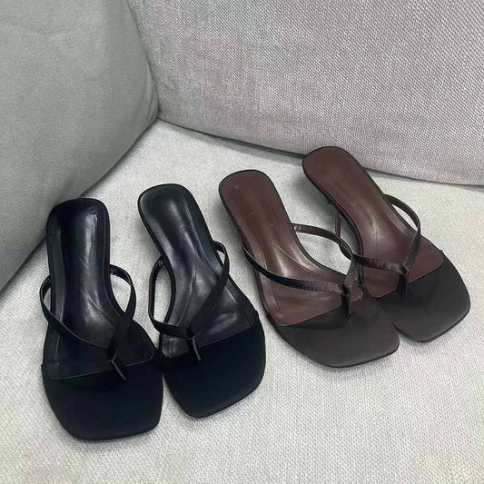 Women's new fashion square head, short heel and thin toe, wearing sandals and slippers.