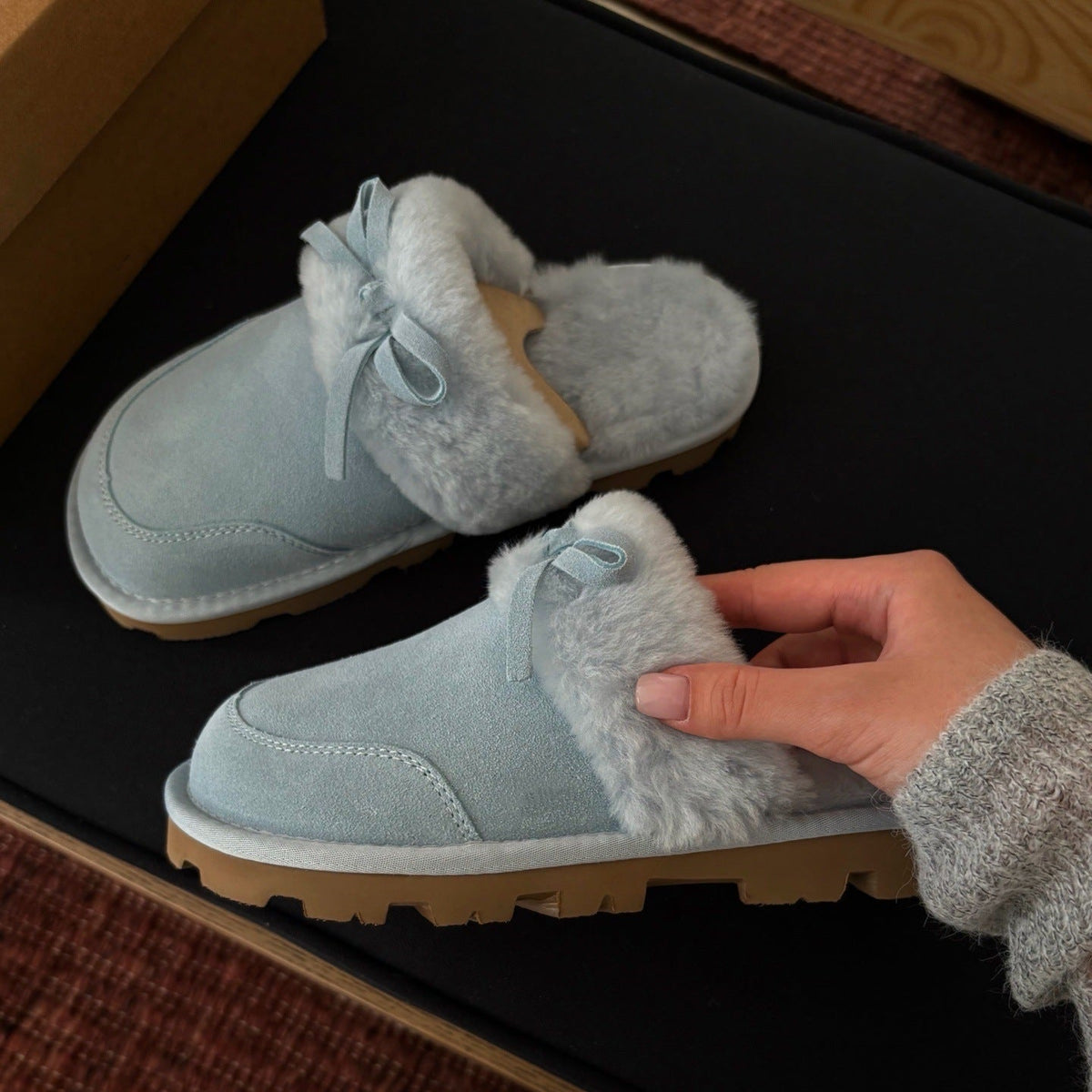 Women's new fur one warm bow decorative slippers
