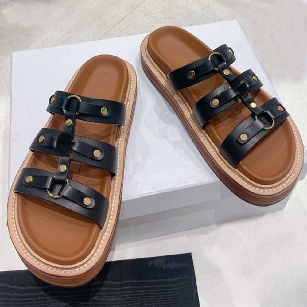 2026 New Women's Casual Metallic Decor Platform Slippers have a shoe box