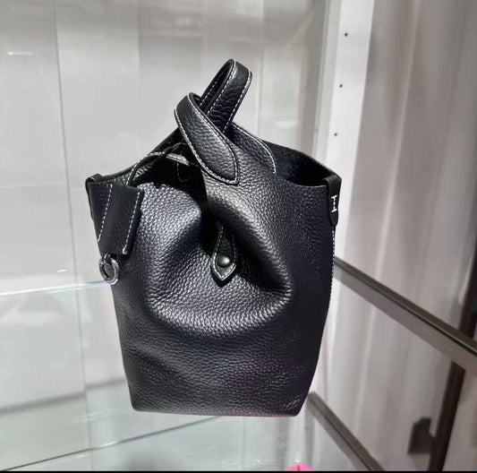 Women's new bucket bag lychee grain cowhide hand bill shoulder crossbody bag