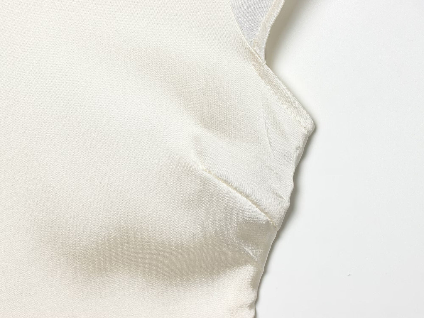 Women's satin textured short button top