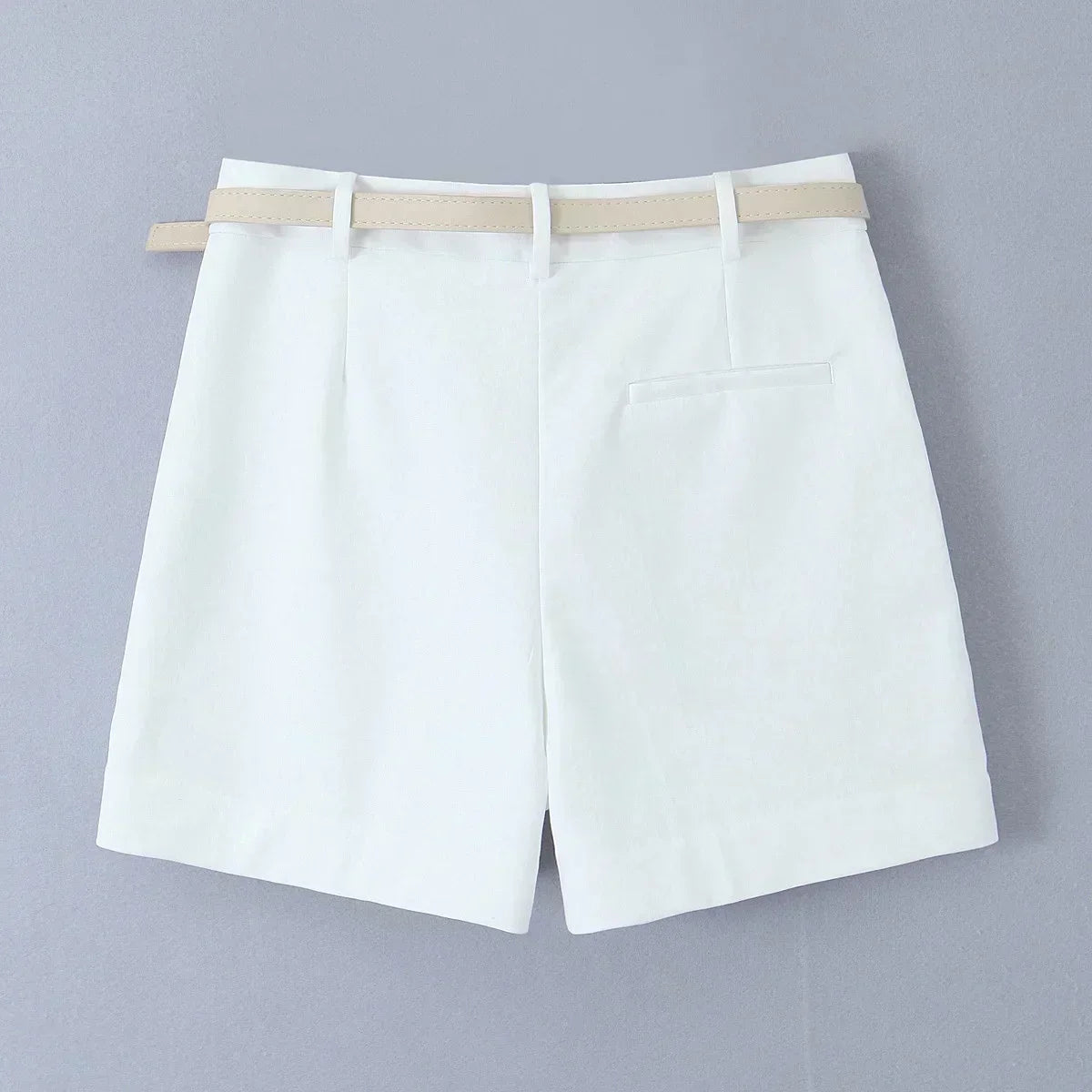 22 Women's 2024 New Chic Fashion Belt Decoration Casual Versatile Pleated Shorts Retro High Waist Side Pocket Women's Shorts