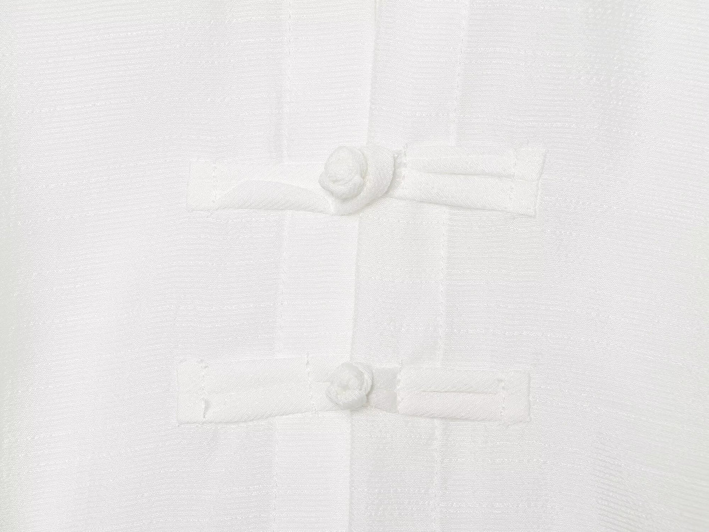 Women's standing collar buckle short top