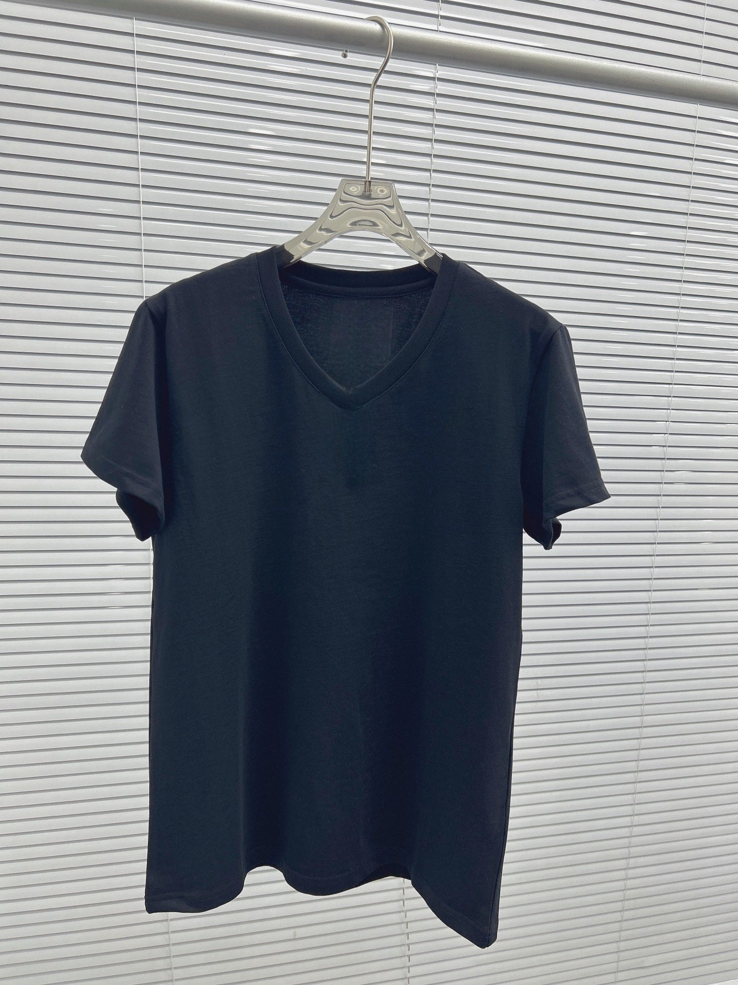 Women's new embroidered short-sleeved casual slim T-shirt