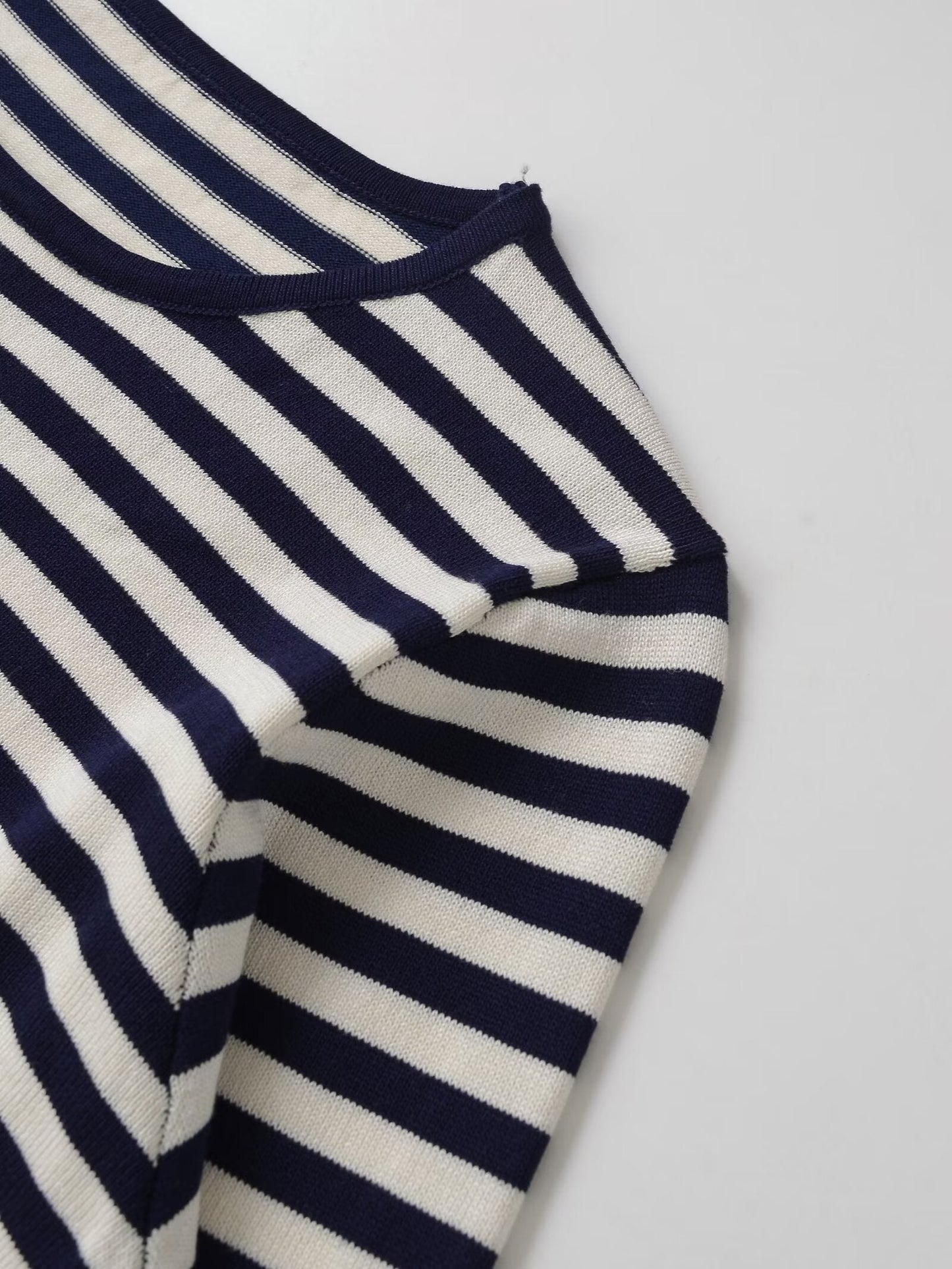 Women's new Joker striped long-sleeved round neck sweater