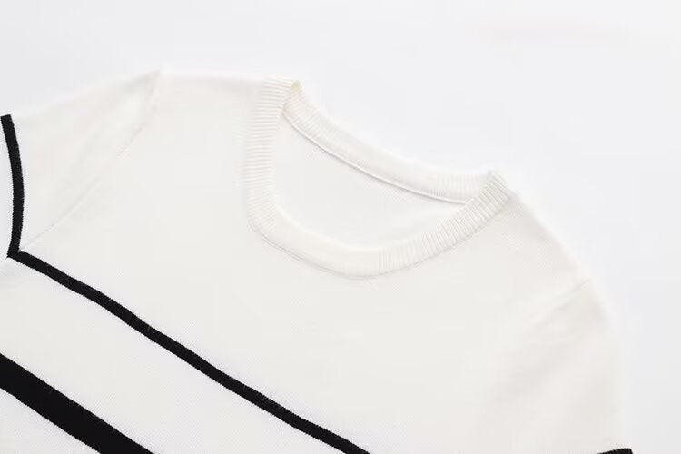 Women's round neck knitted striped dress