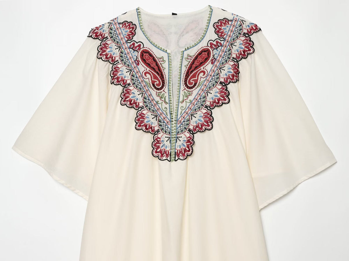 Women's embroidered decorative short sleeved dress