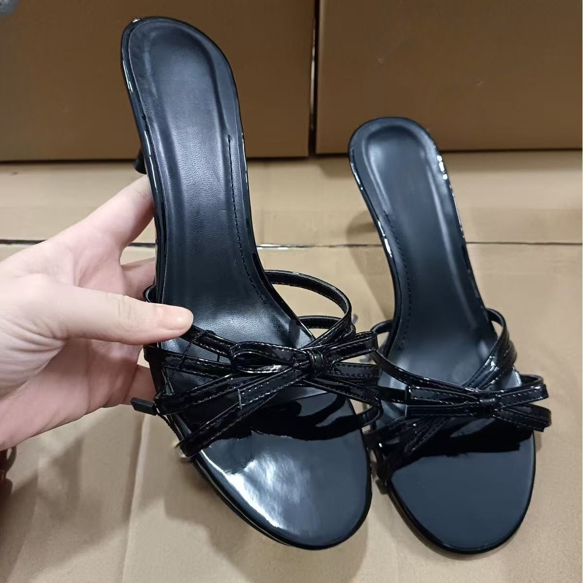 Women's new fashion patent leather bow high heels