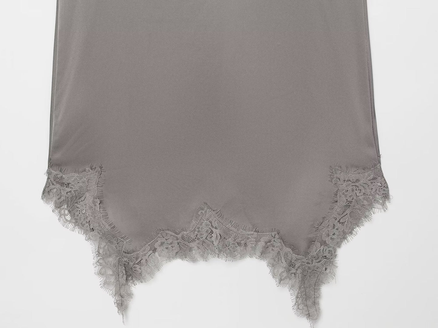 Women's pleated decorative lace suspender dress