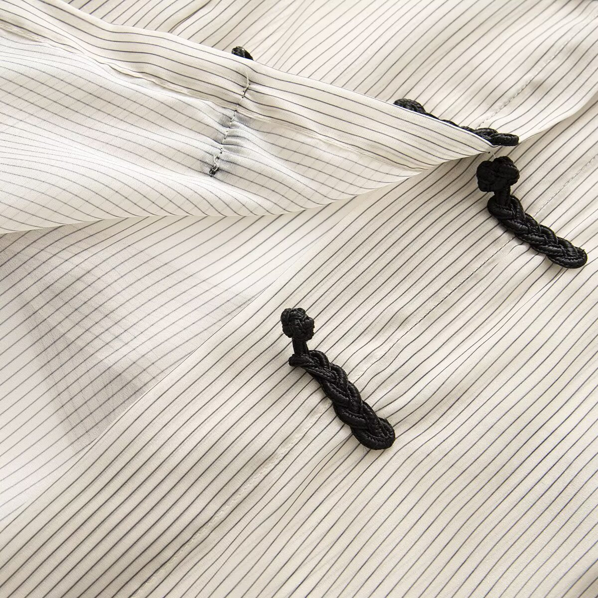 Women's O Neck striped rope button shirt