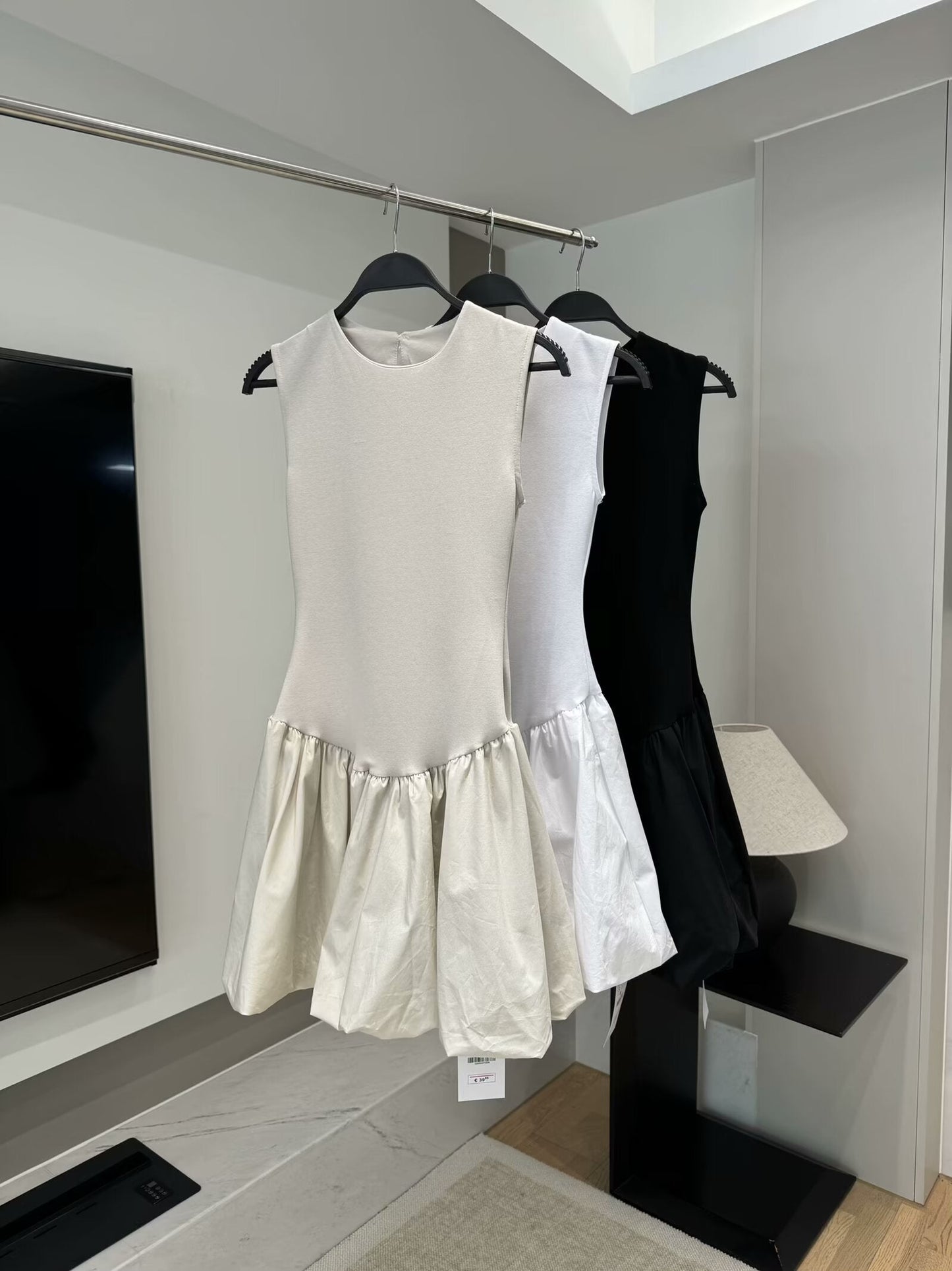 Women's 2025 chic fashion double-sided fabric stitching dress retro sleeveless women's dress